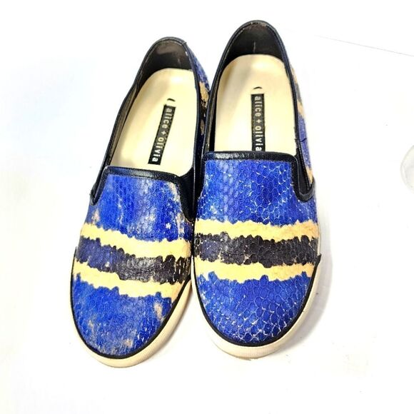 Alice + Olivia - Picture 1 of 5